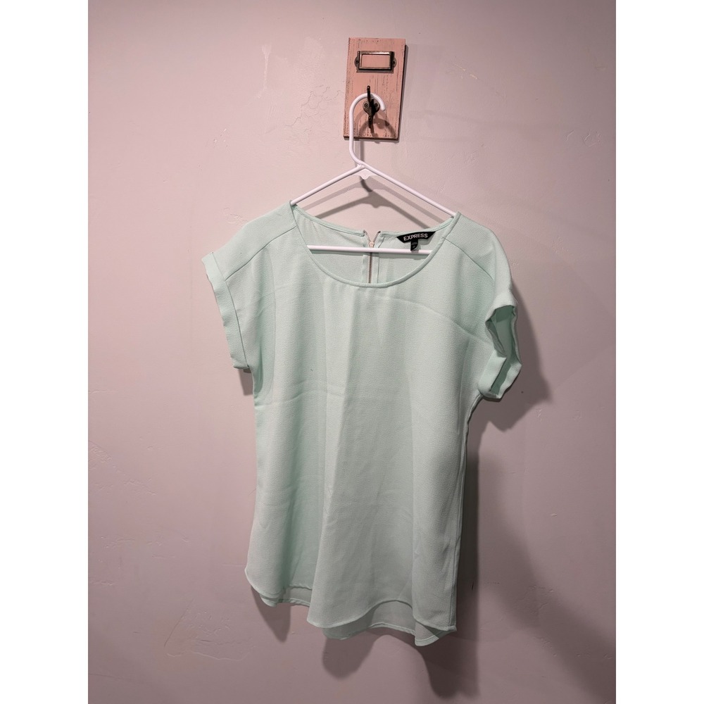 Express Mint Green Short Sleeve Zipper Back Crepe Blouse Large